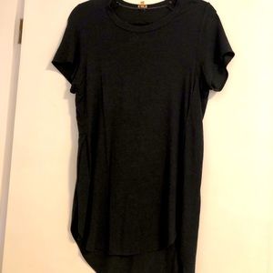 Aritzia Tshirt